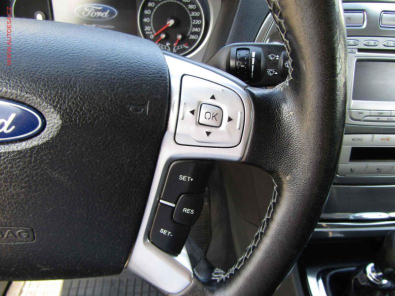 Ford Mondeo - hlavní fotka