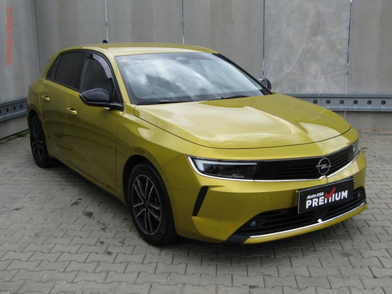 Opel Astra - hlavní fotka inzerátu