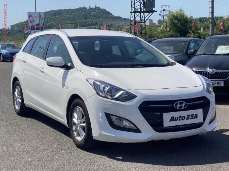 Hyundai i30 - hlavní foto