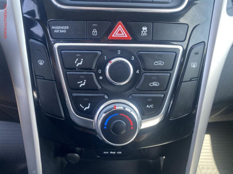 Hyundai i30 - hlavní fotka