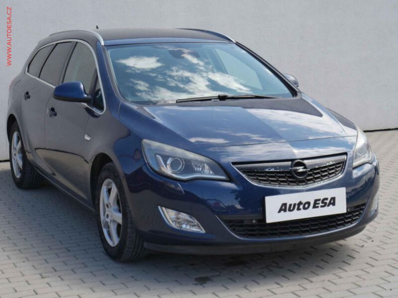Opel Astra - hlavní fotka inzerátu