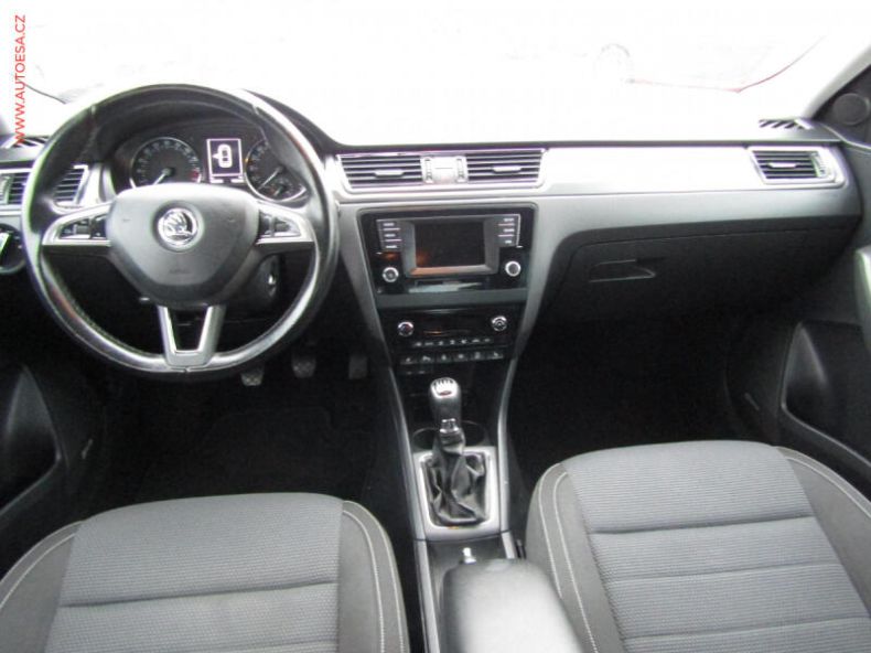 Škoda Rapid - hlavní fotka