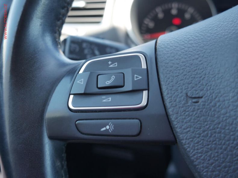 Volkswagen Golf - hlavní fotka