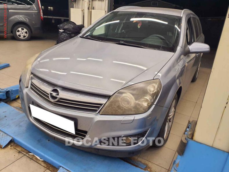 Opel Astra - hlavní fotka inzerátu