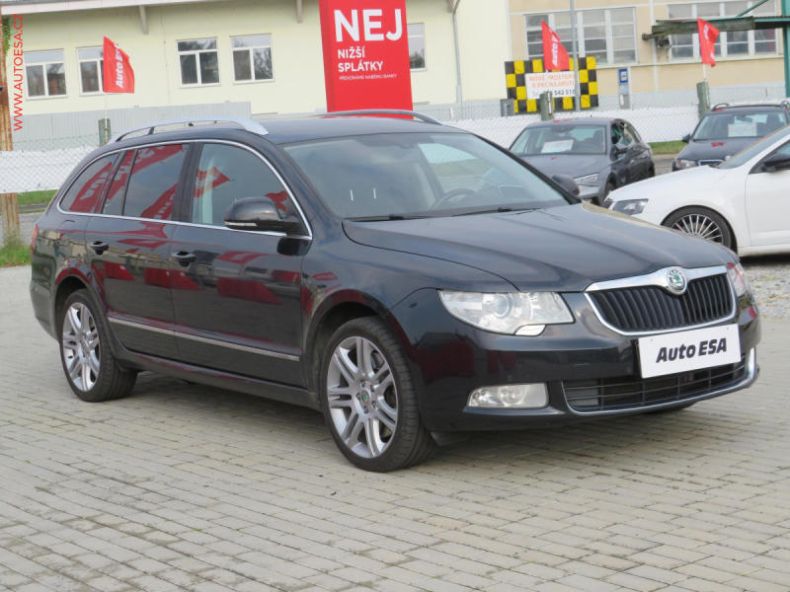 Škoda Superb - hlavní foto