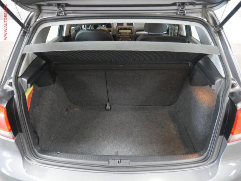Volkswagen Golf - hlavní fotka
