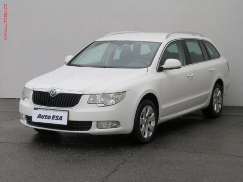 Škoda Superb - hlavní fotka
