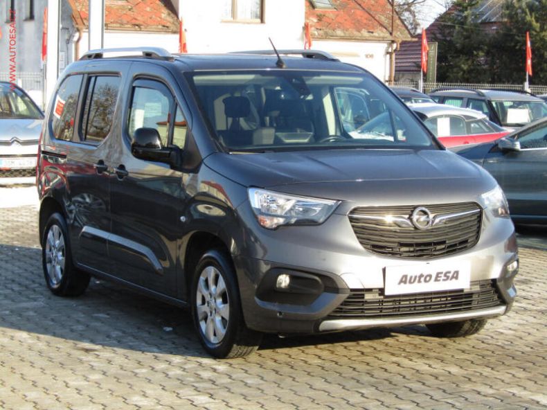Opel Combo - hlavní foto