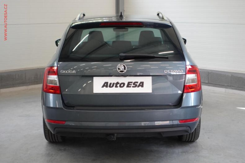 Škoda Octavia - hlavní fotka
