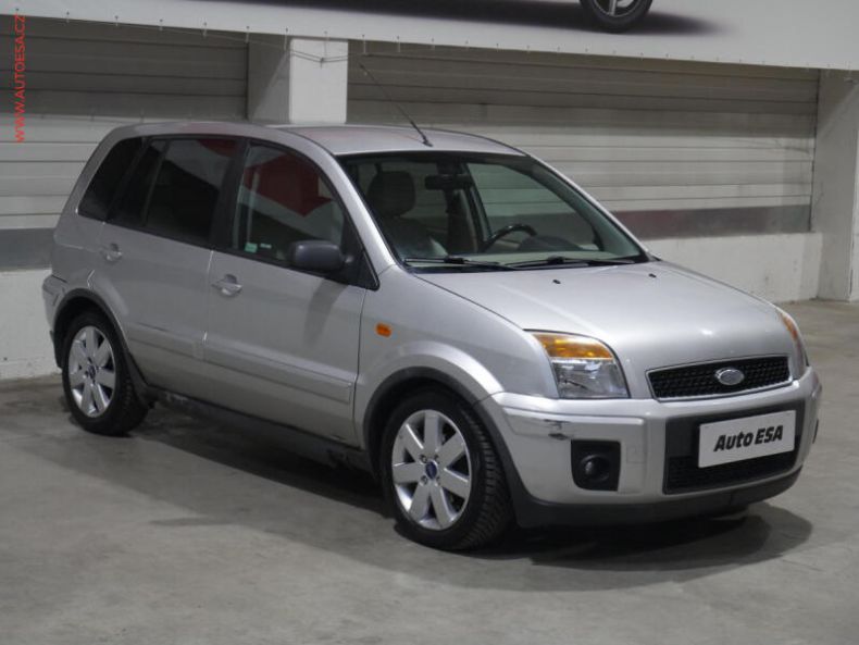 Ford Fusion - hlavní foto