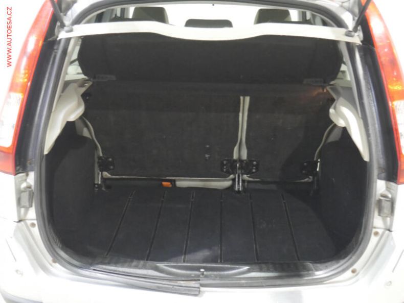 Ford Fusion - hlavní fotka