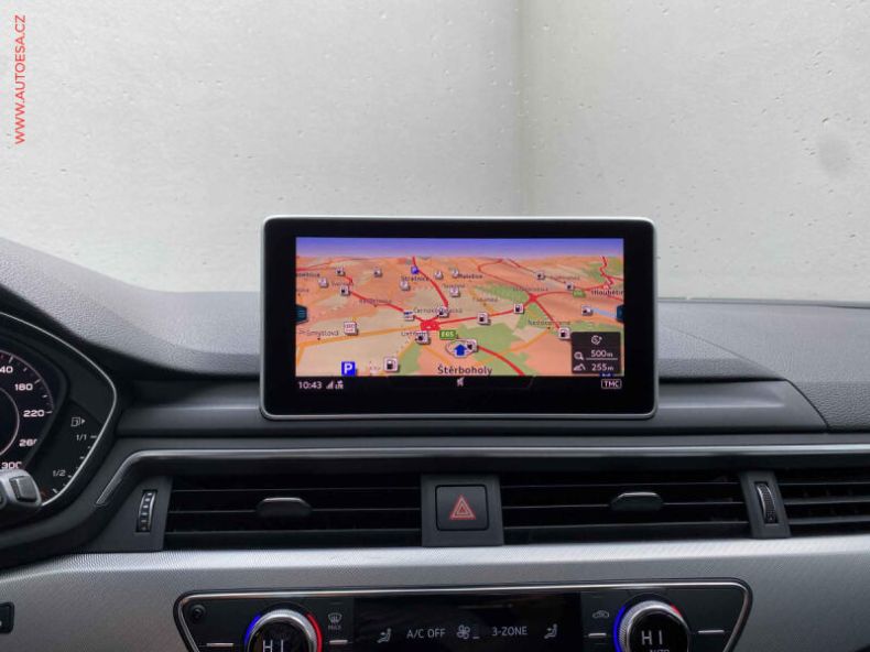 Audi A4 - hlavní fotka