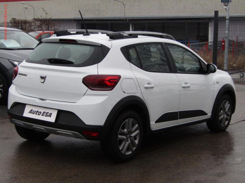 Dacia Sandero - hlavní fotka