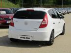 Hyundai i30 - fotka číslo 3