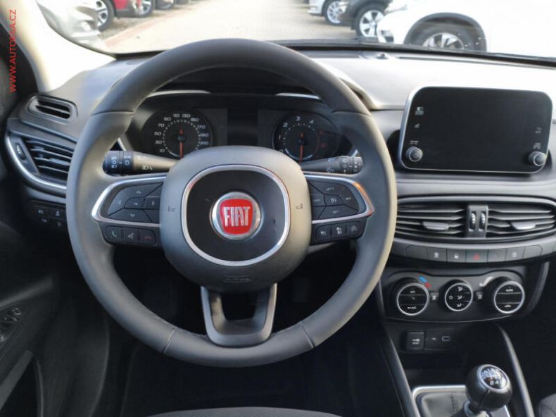 Fiat Tipo - hlavní fotka