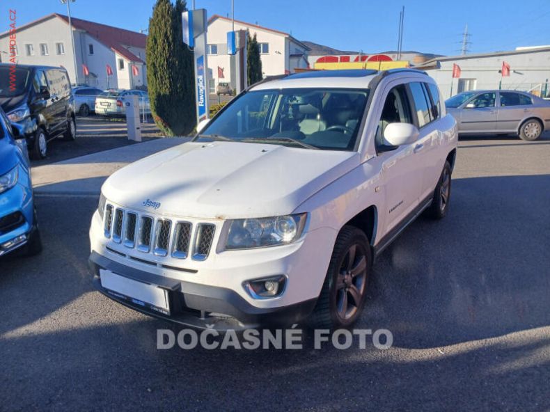 Jeep Compass - hlavní foto
