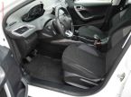Peugeot 2008 - fotka číslo 8