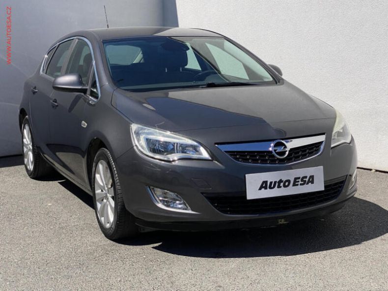 Opel Astra - hlavní fotka inzerátu