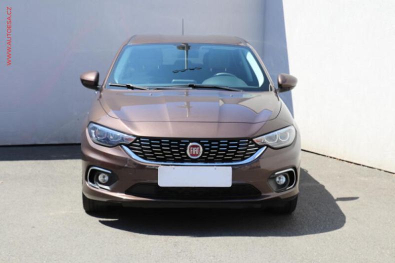 Fiat Tipo - hlavní fotka