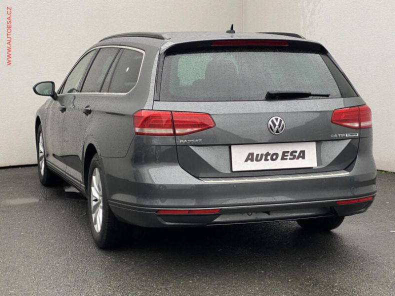 Volkswagen Passat - hlavní fotka