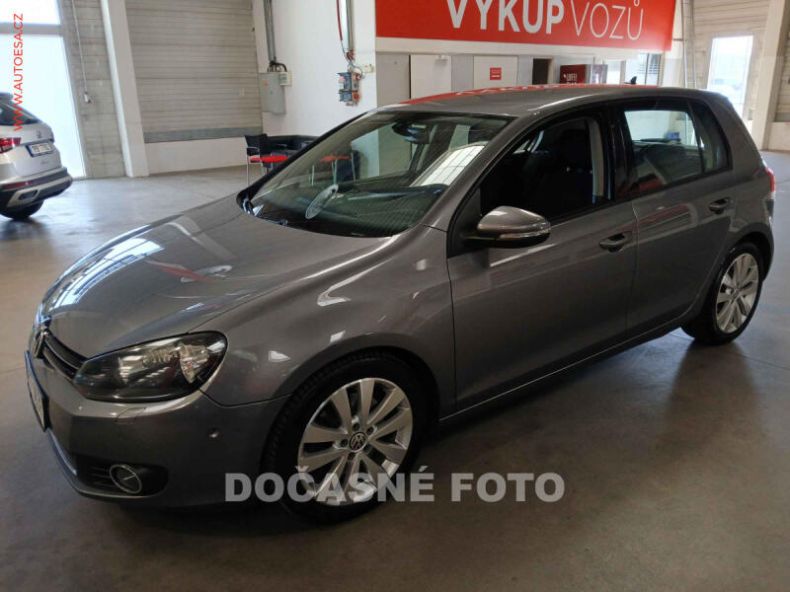 Volkswagen Golf - hlavní foto