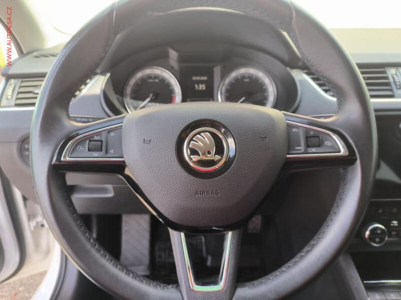 Škoda Octavia - hlavní fotka