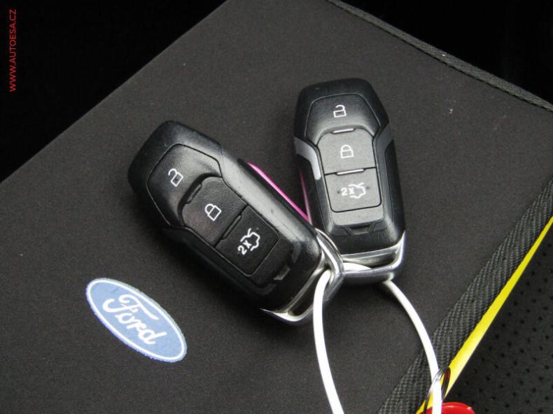 Ford S-MAX - hlavní fotka