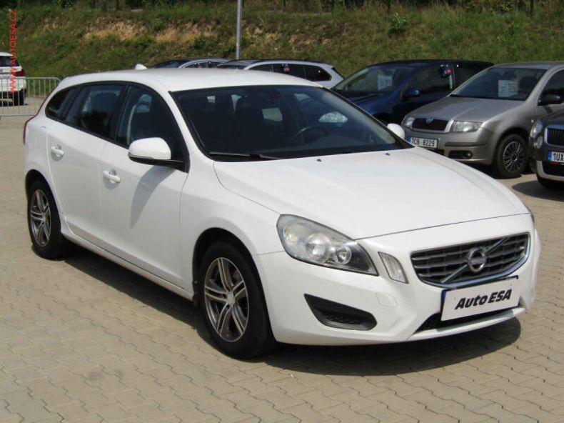 Volvo V60 - hlavní fotka inzerátu
