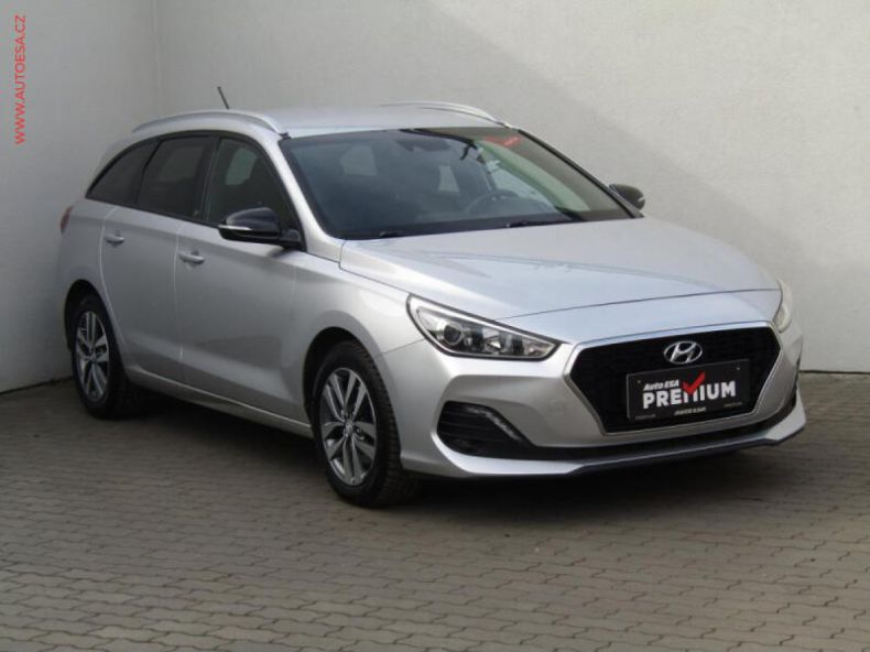 Hyundai i30 - hlavní foto