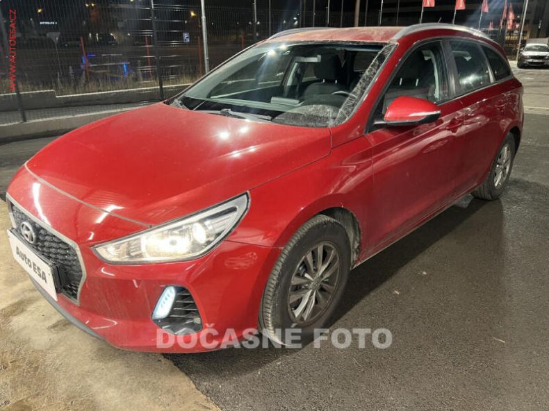 Hyundai i30 - hlavní foto