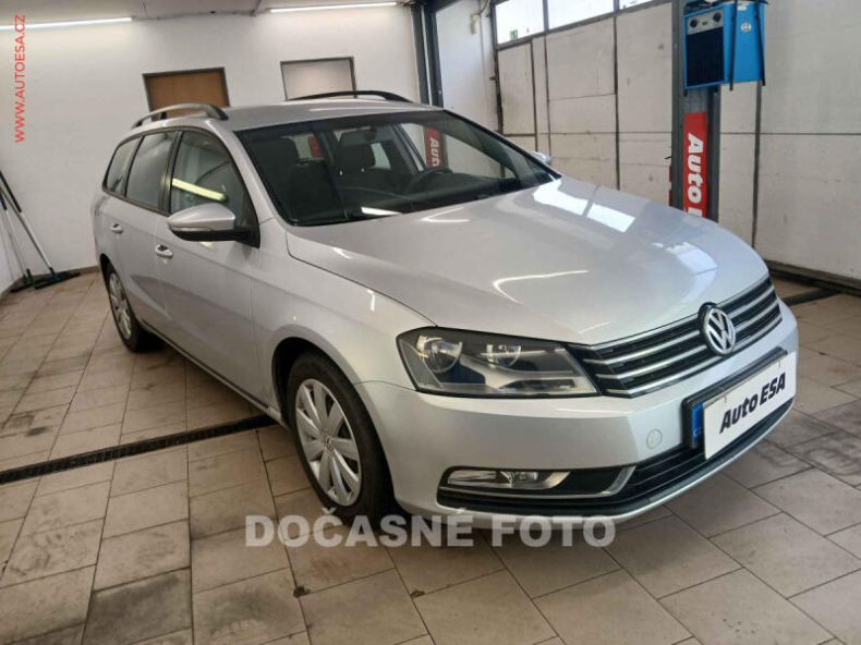 Volkswagen Passat - hlavní fotka inzerátu