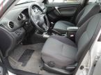 Toyota RAV 4 - fotka číslo 9