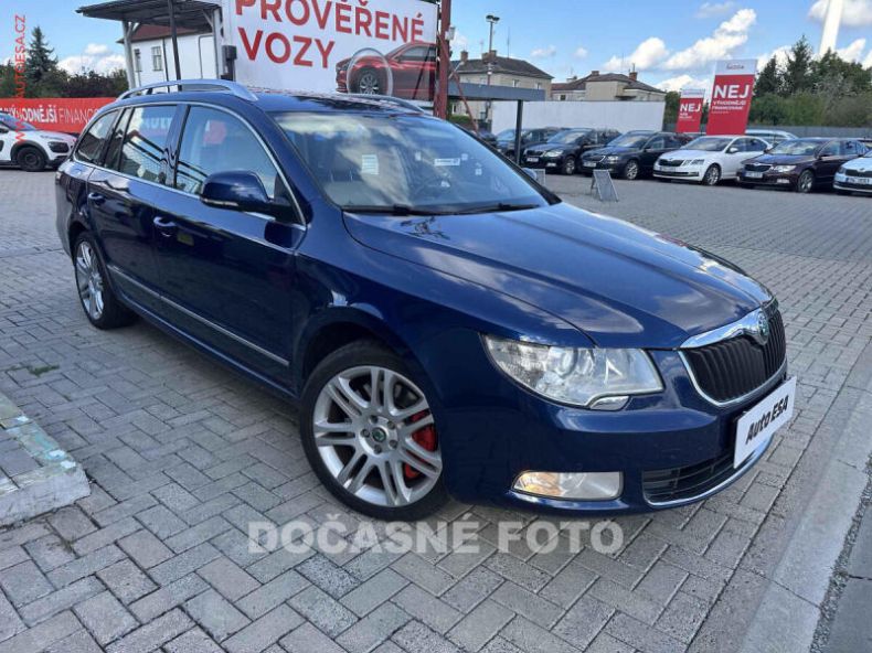 Škoda Superb - hlavní foto