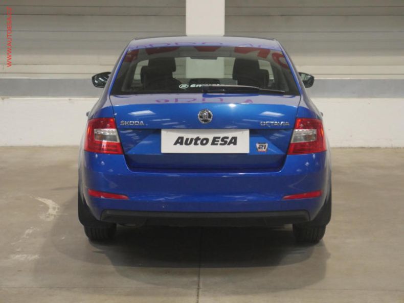 Škoda Octavia - hlavní fotka