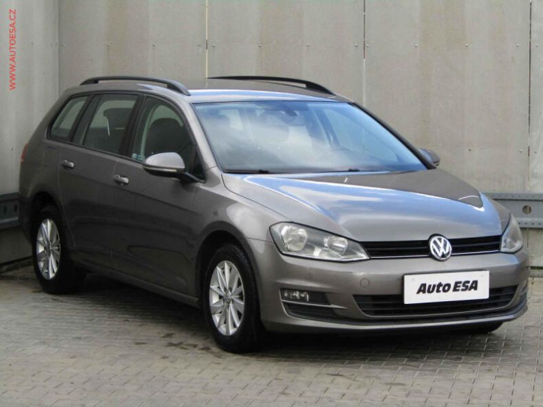 Volkswagen Golf - hlavní foto