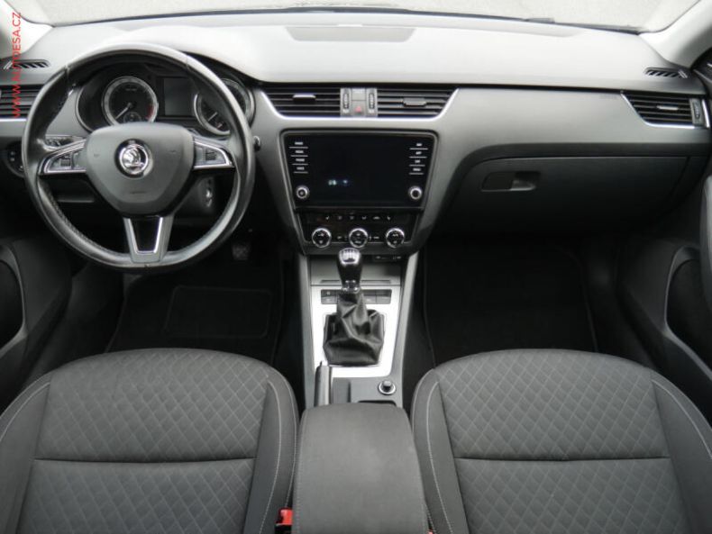 Škoda Octavia - hlavní fotka