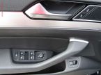 Volkswagen Passat - fotka číslo 11