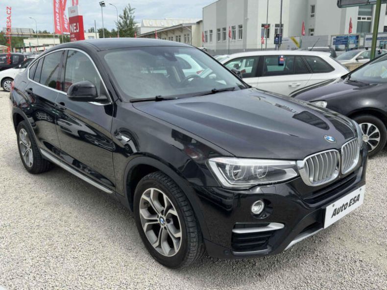 BMW X4 - hlavní foto