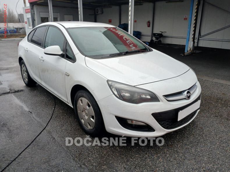 Opel Astra - hlavní fotka inzerátu