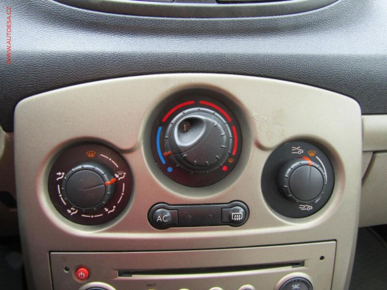 Renault Clio - hlavní fotka