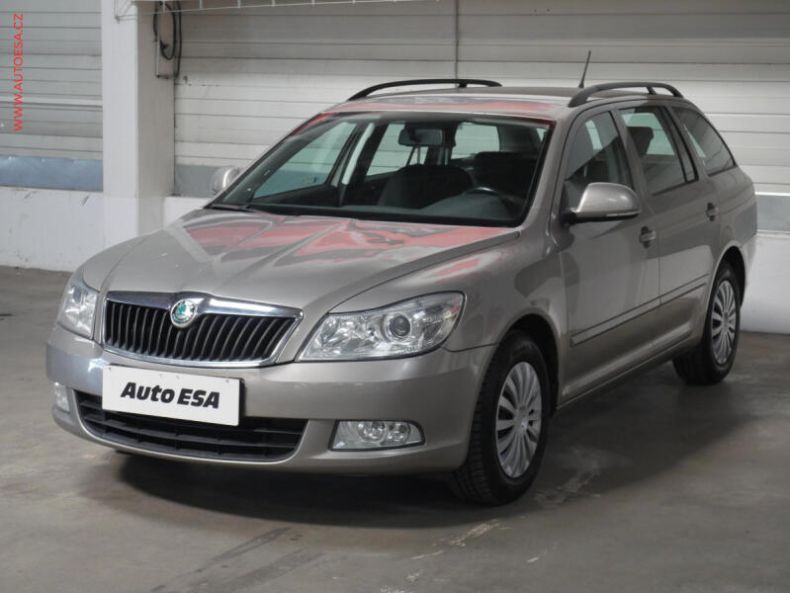 Škoda Octavia - hlavní fotka