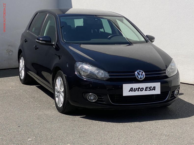 Volkswagen Golf - hlavní foto