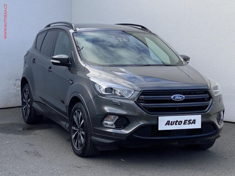 Ford Kuga - hlavní foto
