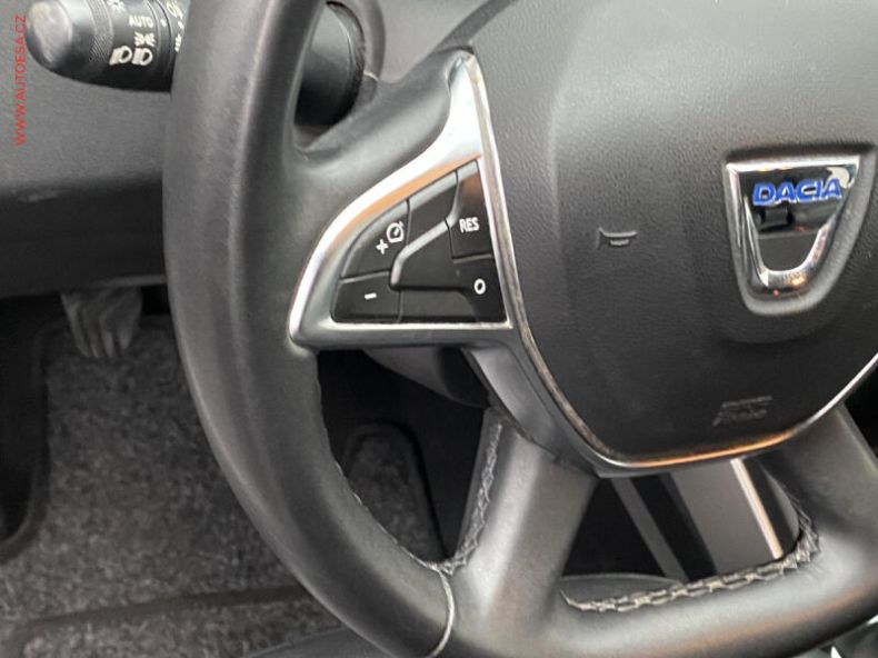 Dacia Duster - hlavní fotka