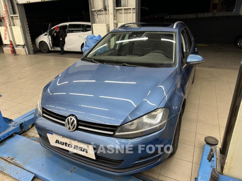 Volkswagen Golf - hlavní foto