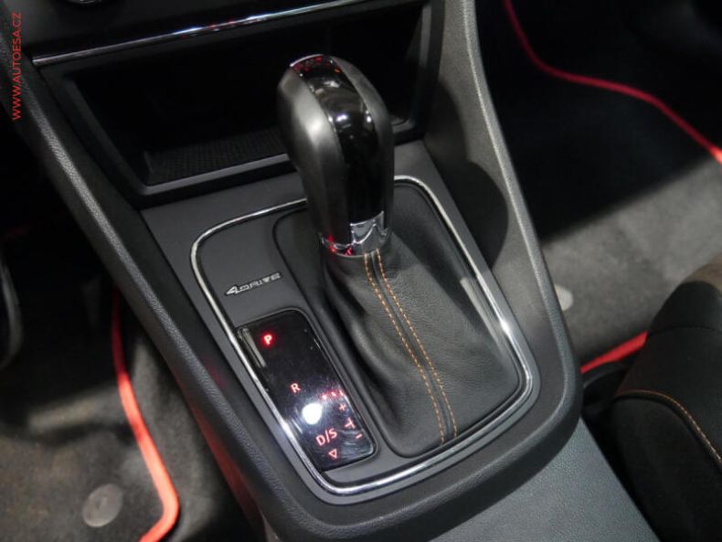 Seat Leon - hlavní fotka