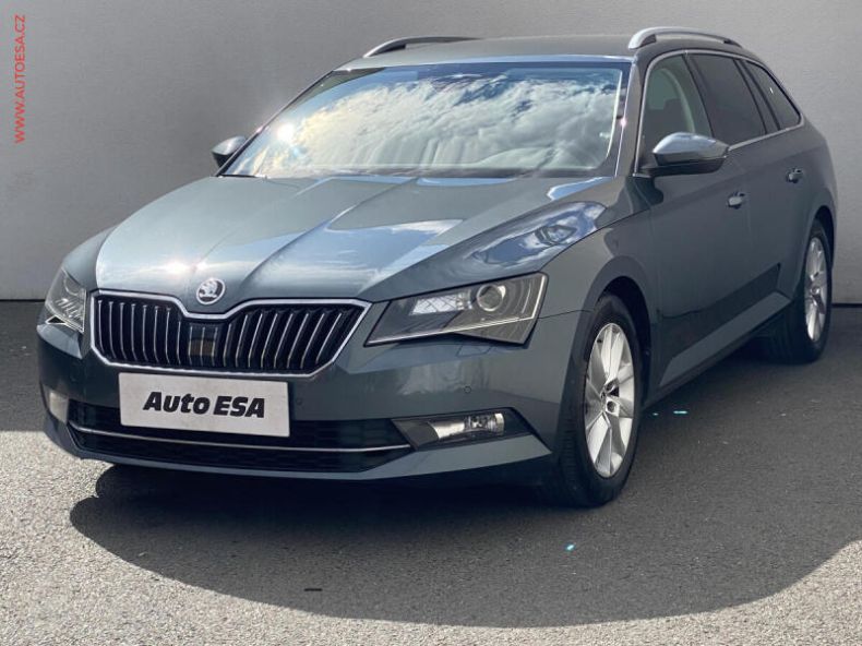 Škoda Superb - hlavní fotka
