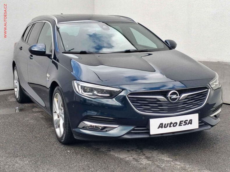 Opel Insignia - hlavní foto