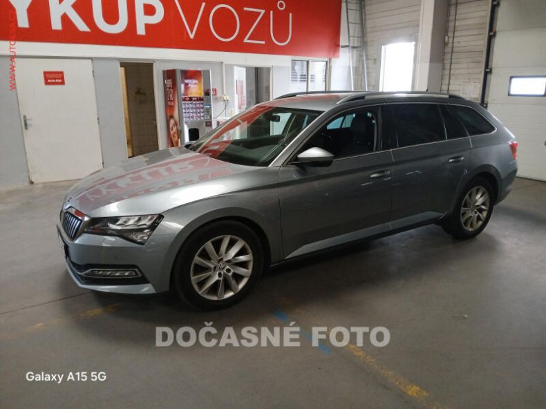 Škoda Superb - hlavní foto