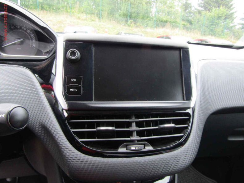 Peugeot 2008 - hlavní fotka